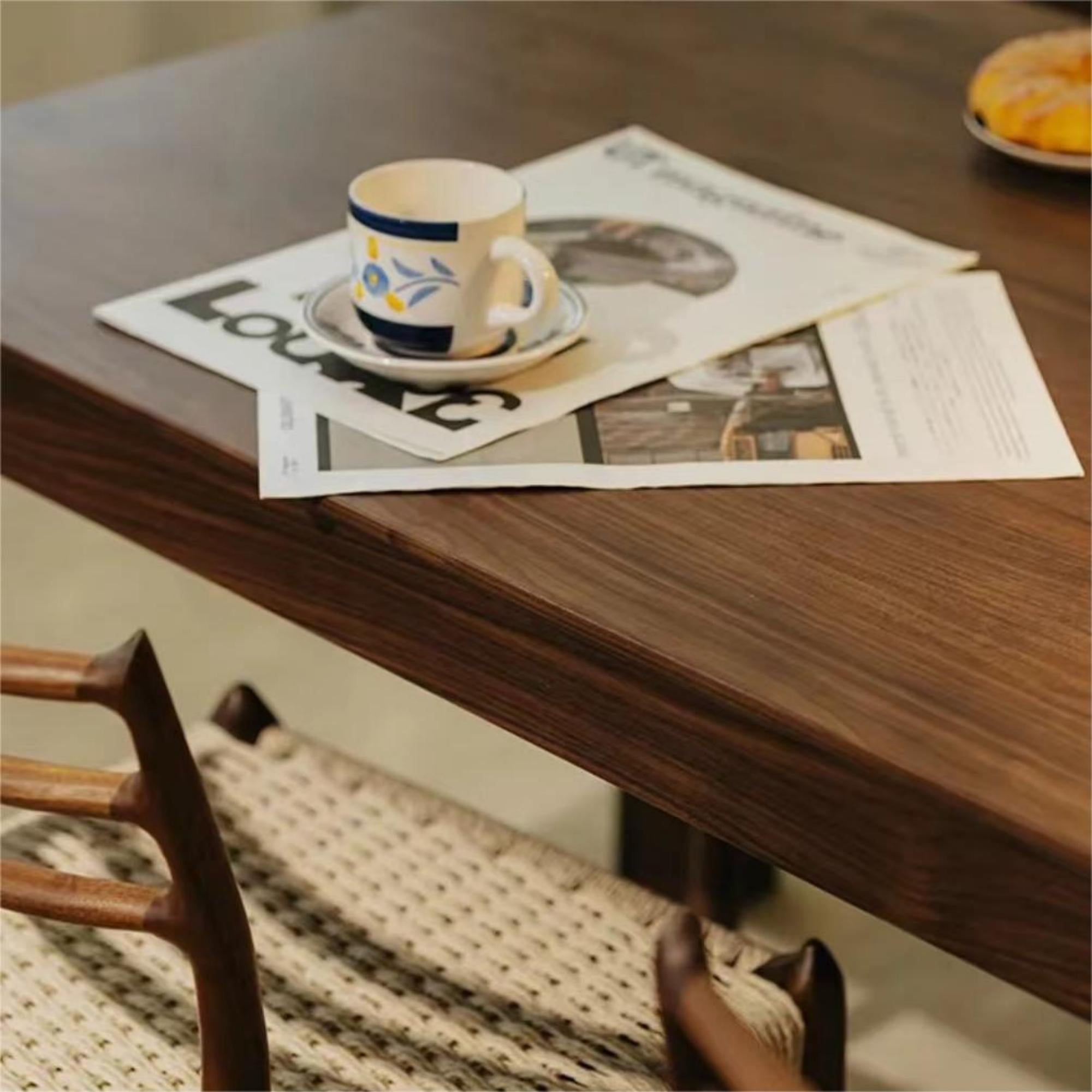 Rectangle solid wood dining table made of North American walnut(Can be customized)