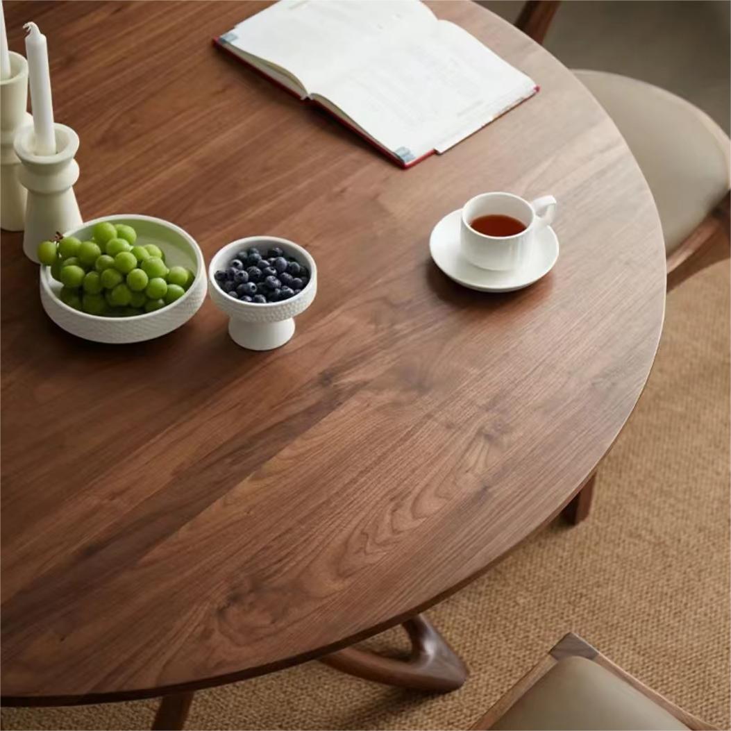 North American Black Walnut Solid wood round table (4~6 people)（Can be customized）