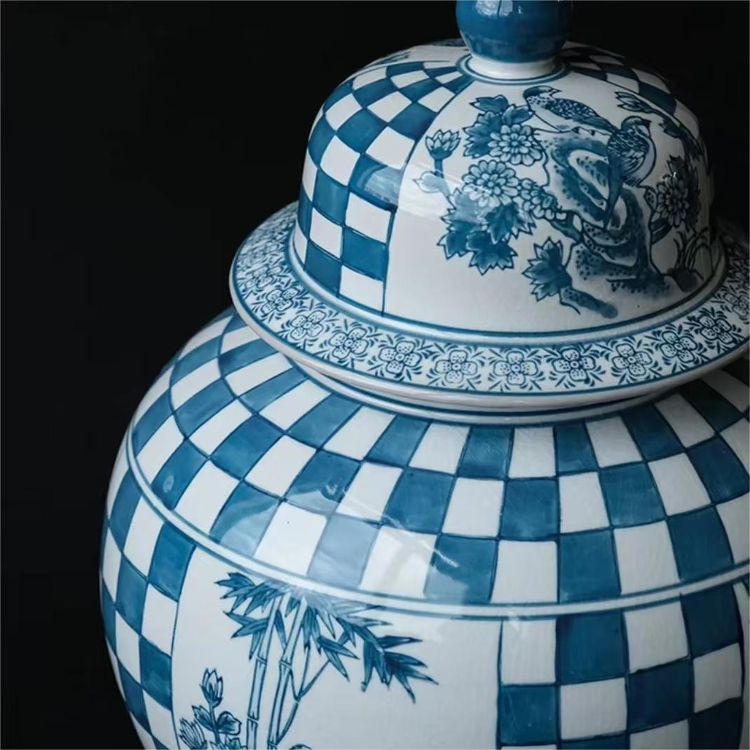 &quot;Double Happiness&quot; Blue and White Porcelain New Chinese Vase (available in bulk)