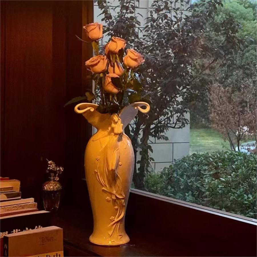 Relief Pearl glaze "Lily of the Valley" Vase Decoration (No water storage)